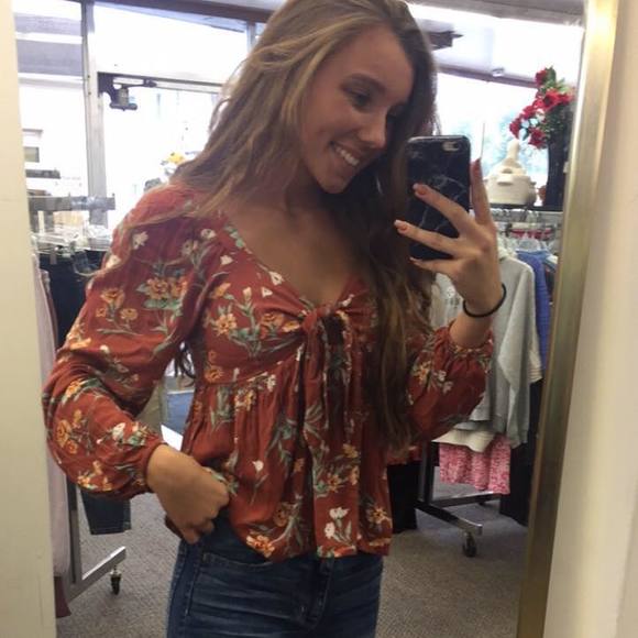 Meet your Posher, Hannah - Picture 1 of 1